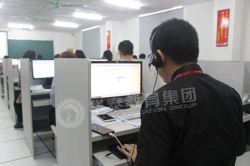 华泰教育 一站式服务，以爱心护航自考学子梦想启航